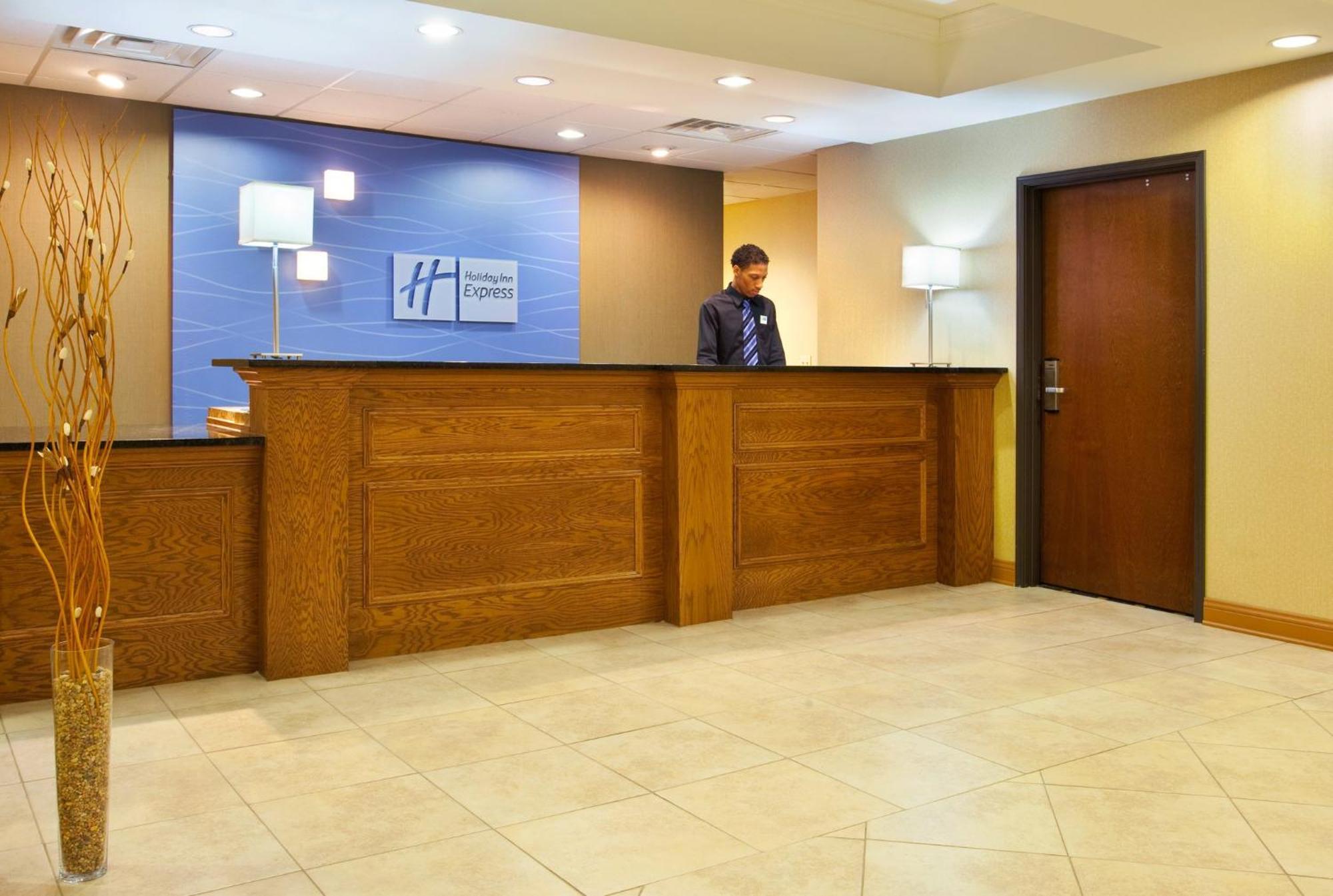 Holiday Inn Express Hotel & Suites Chicago South Lansing By Ihg Eksteriør billede